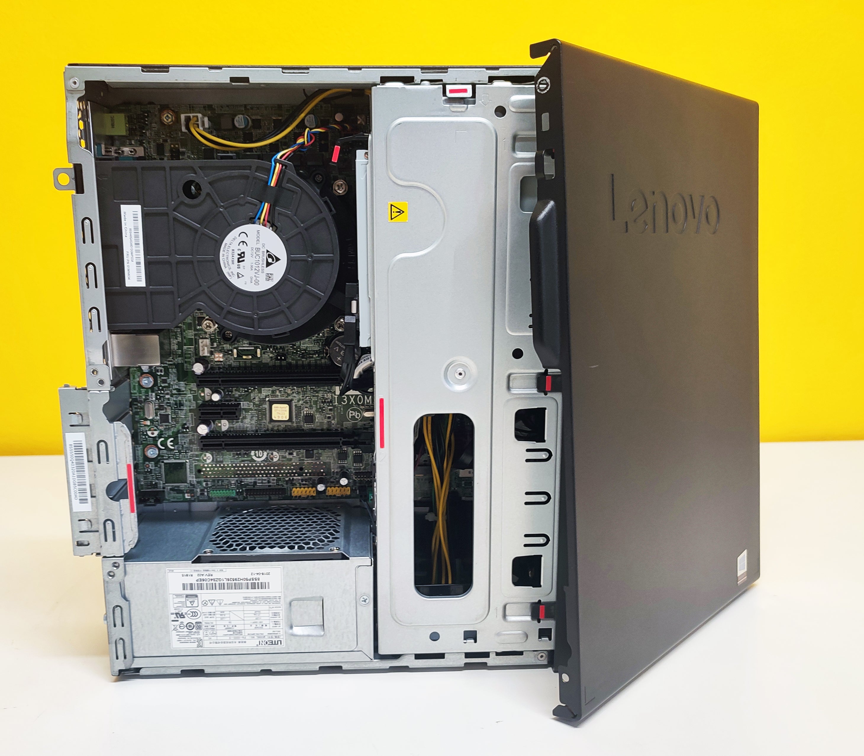 Lenovo ThinkCentre M920s SFF Lenovo ThinkCentre M920s SFF